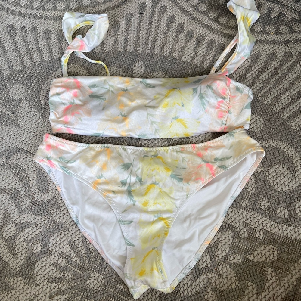 vs pink patterned bikini